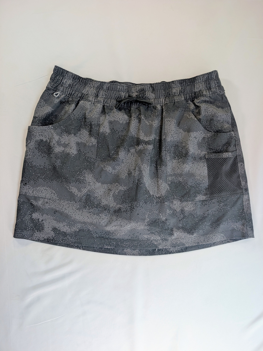 Columbia Active Skort In Camo Gray